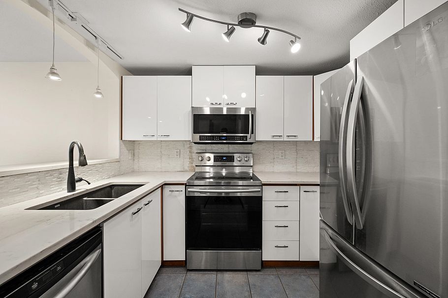 15 1005 Lynn Valley Road North Vancouver, BC - 16