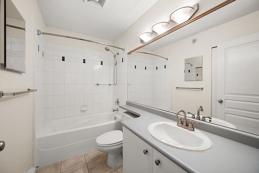 15 1005 Lynn Valley Road North Vancouver, BC - 25