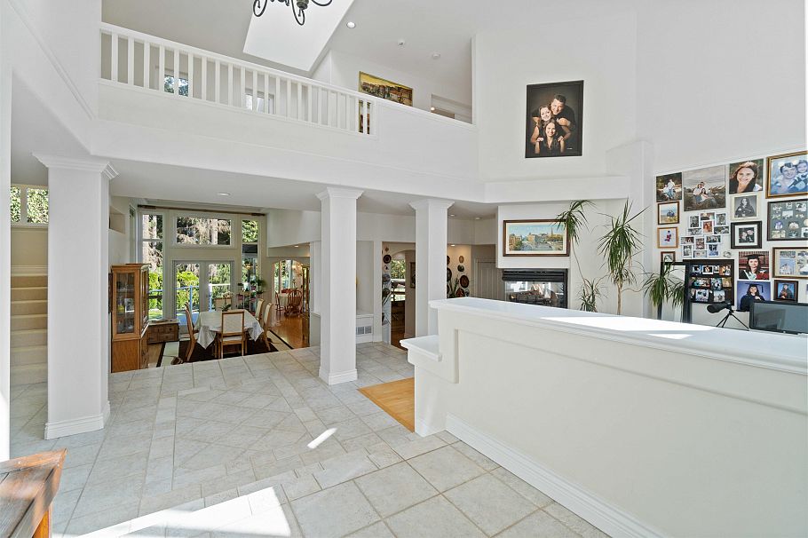 3866 Michener Way North Vancouver, BC - 6