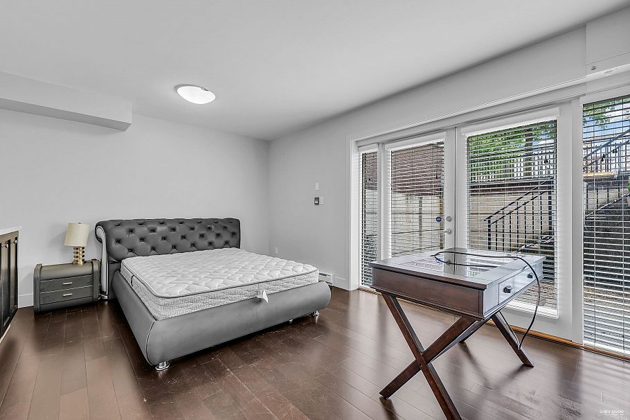 2 5879 Gray Avenue Vancouver, BC - 13