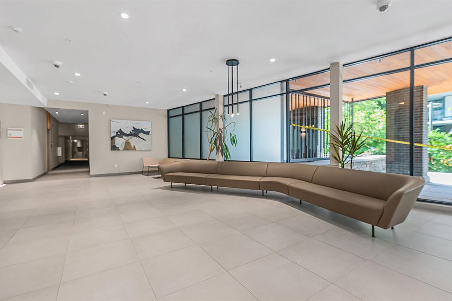 316 3581 Ross Drive Vancouver, BC - 3