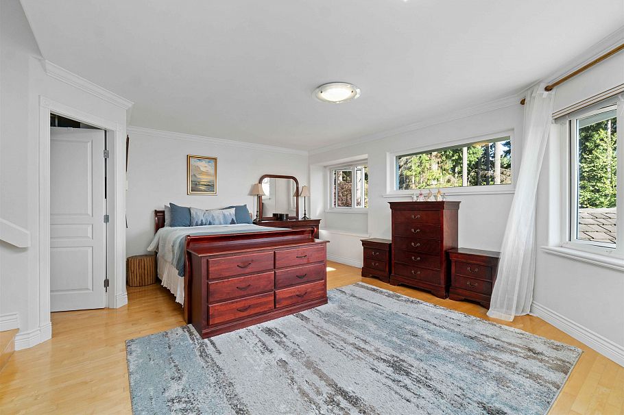 3866 Michener Way North Vancouver, BC - 25