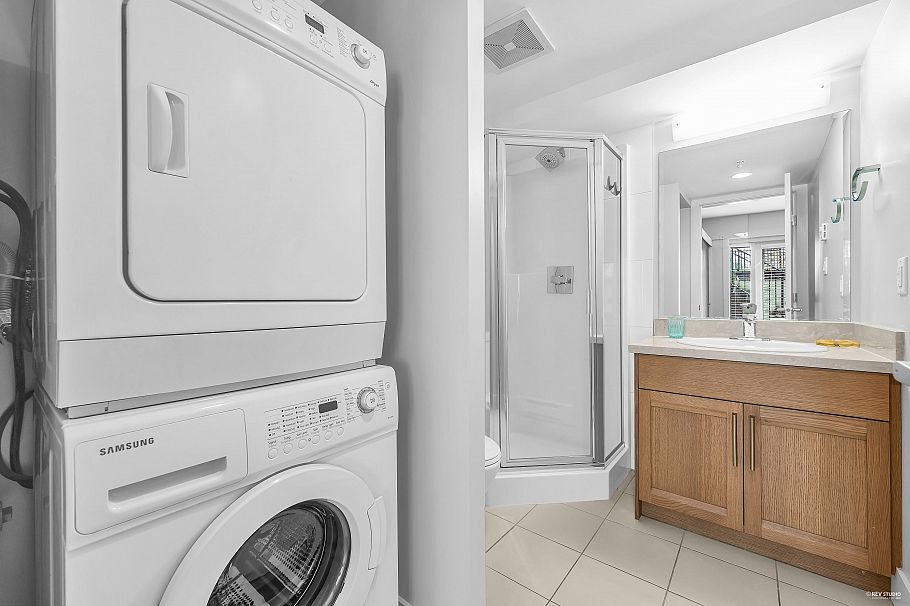 2 5879 Gray Avenue Vancouver, BC - 16