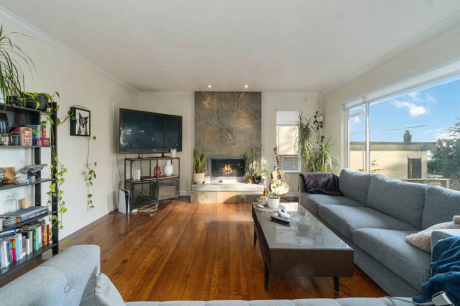 5189 Madeira Court North Vancouver, BC - 16