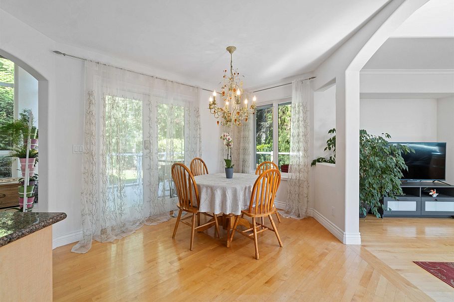 3866 Michener Way North Vancouver, BC - 11