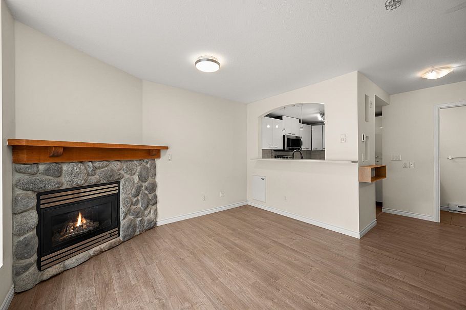 15 1005 Lynn Valley Road North Vancouver, BC - 12