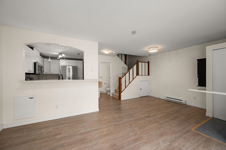 15 1005 Lynn Valley Road North Vancouver, BC - 11