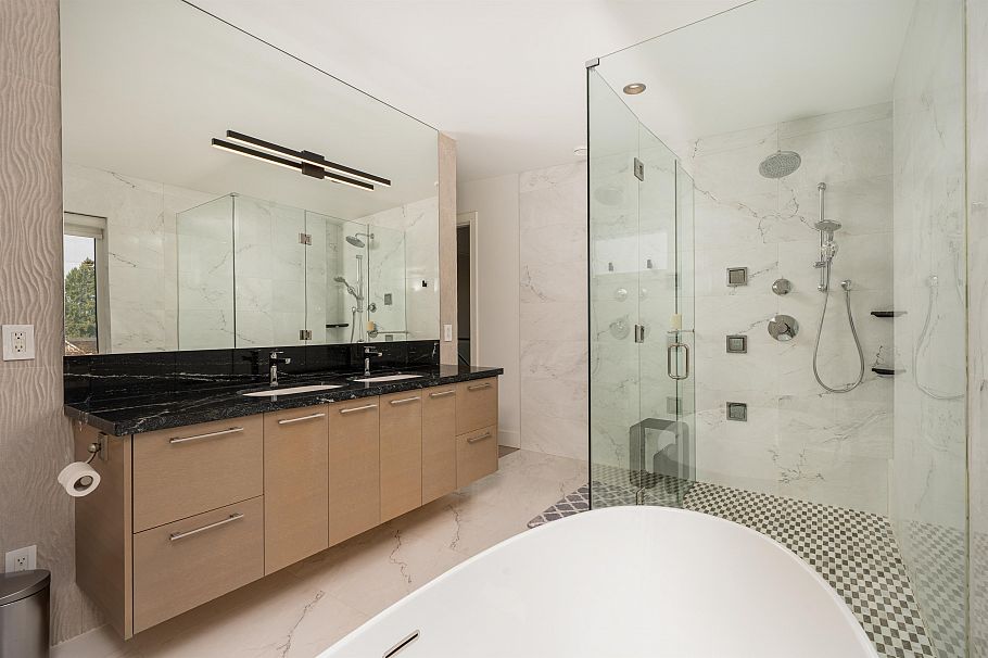 6978 Laurel Street Vancouver, BC - 18