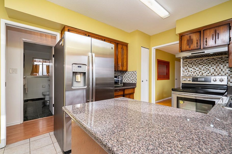 1283 E 59th Avenue Vancouver, BC - 12