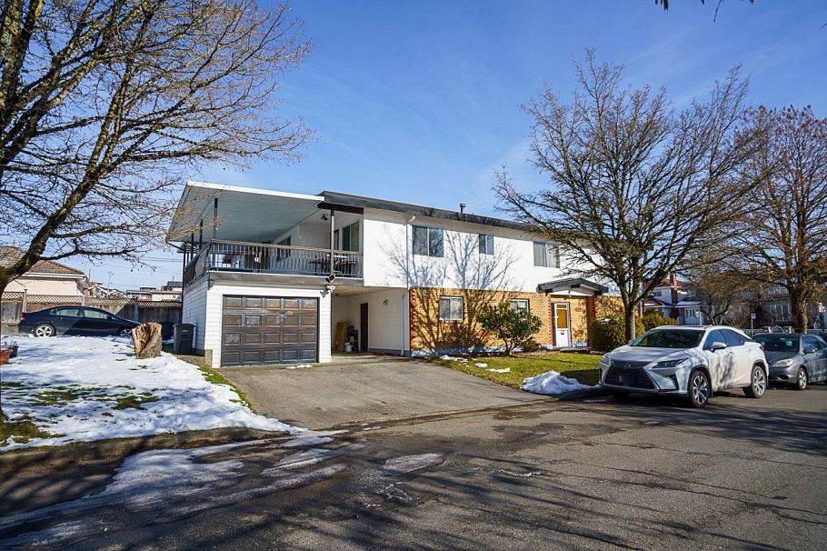 1283 E 59th Avenue Vancouver, BC - 3