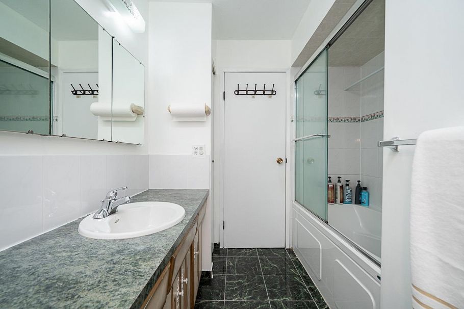 1283 E 59th Avenue Vancouver, BC - 24