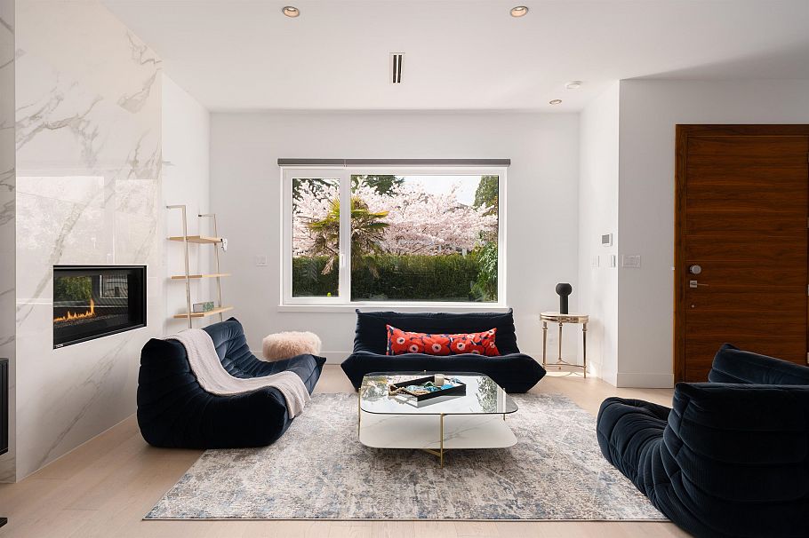 6978 Laurel Street Vancouver, BC - 4