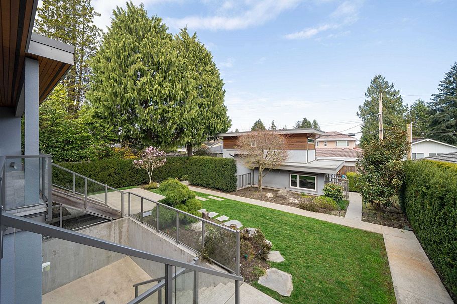 6978 Laurel Street Vancouver, BC - 32