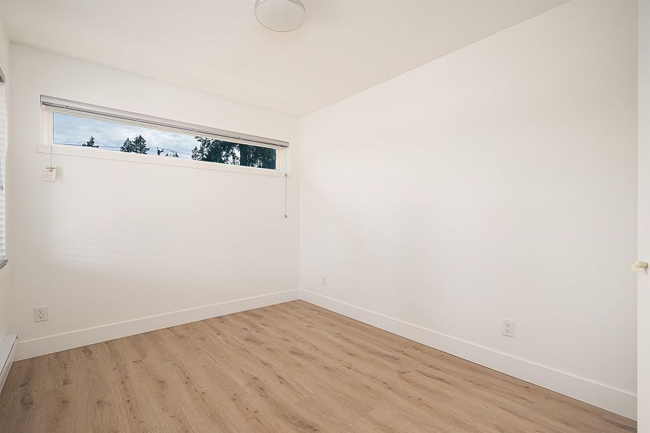 6978 Laurel Street Vancouver, BC - 35