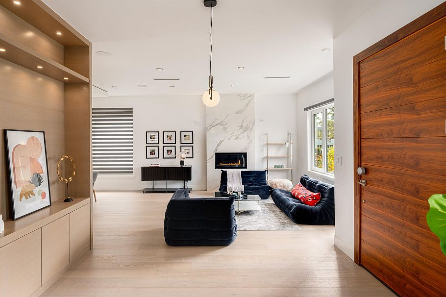 6978 Laurel Street Vancouver, BC - 3