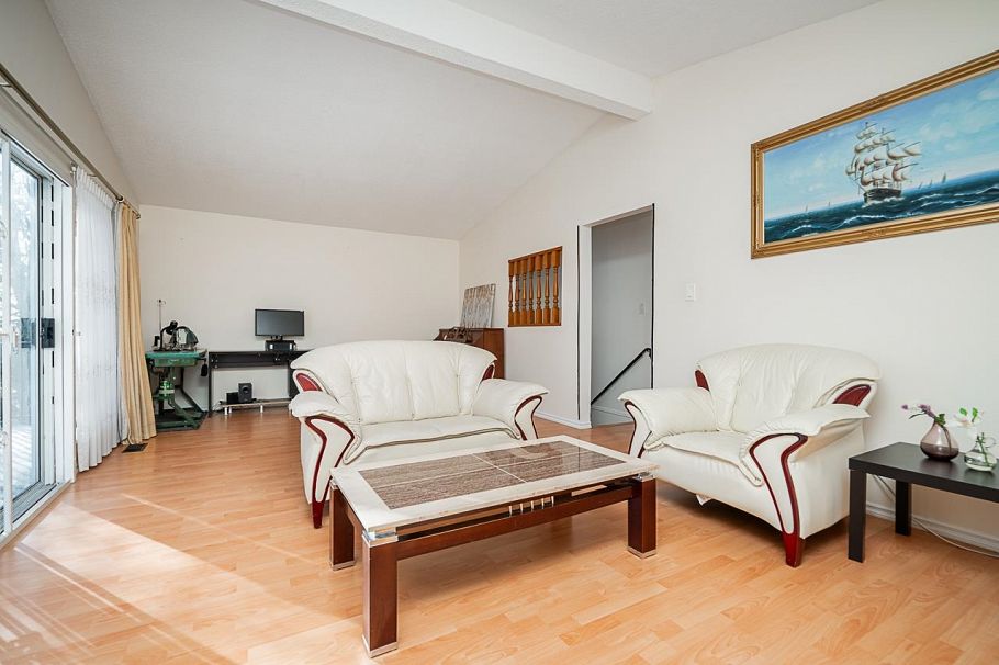 1283 E 59th Avenue Vancouver, BC - 10