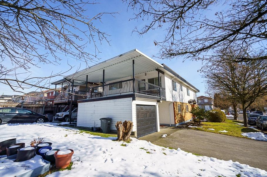 1283 E 59th Avenue Vancouver, BC - 32