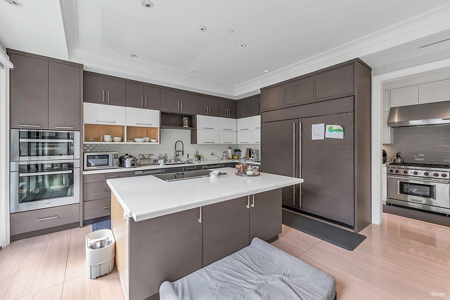 5808 Crown Street Vancouver, BC - 6