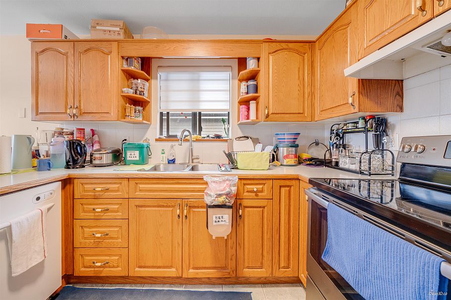 3308 Wellington Avenue Vancouver, BC - 10