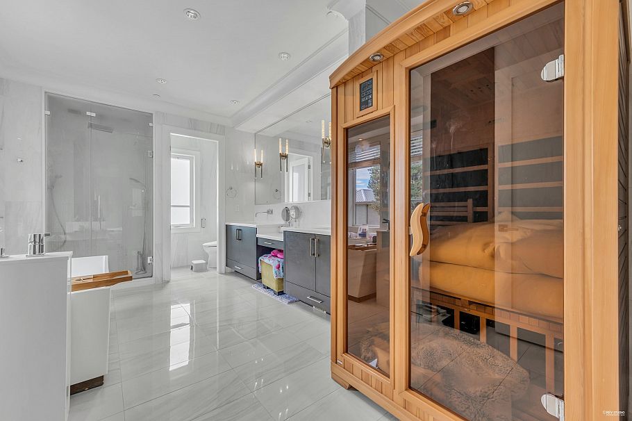 5808 Crown Street Vancouver, BC - 9