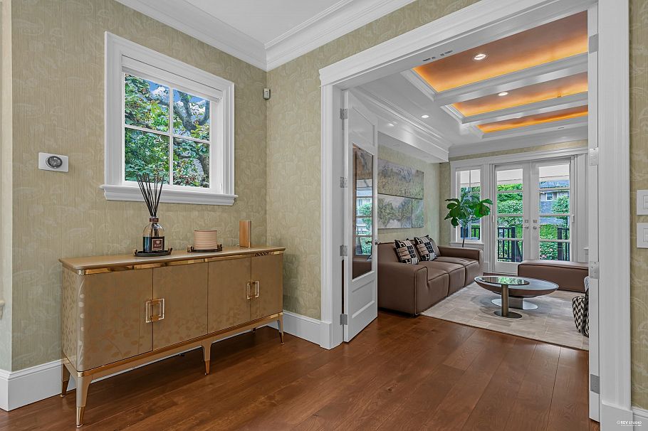 6011 Adera Street Vancouver, BC - 7