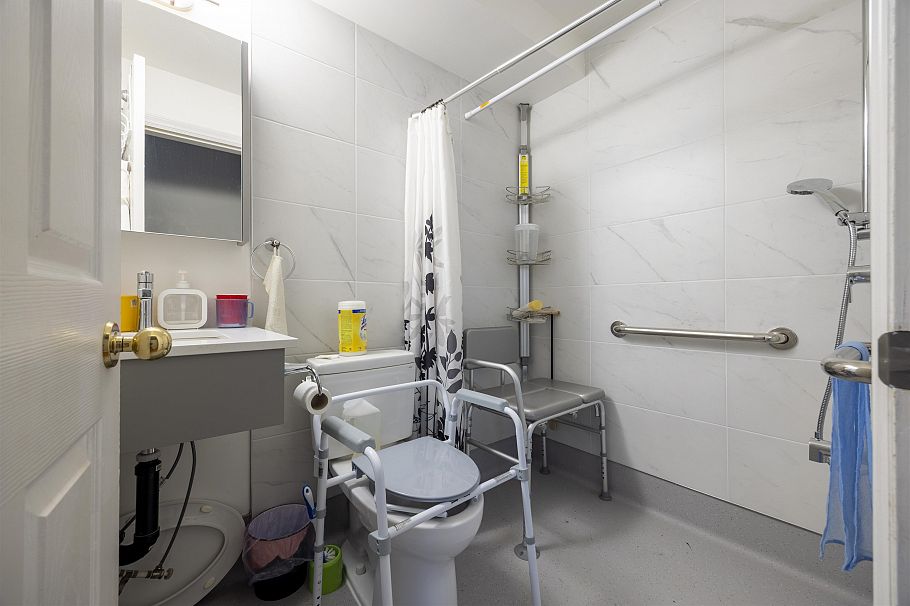 2245 Dundas Street Vancouver, BC - 21