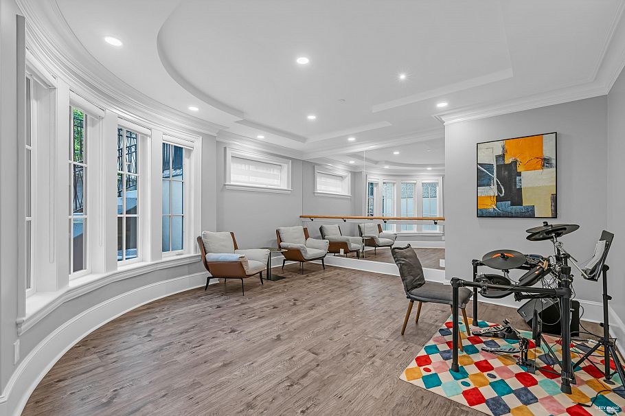 6011 Adera Street Vancouver, BC - 31