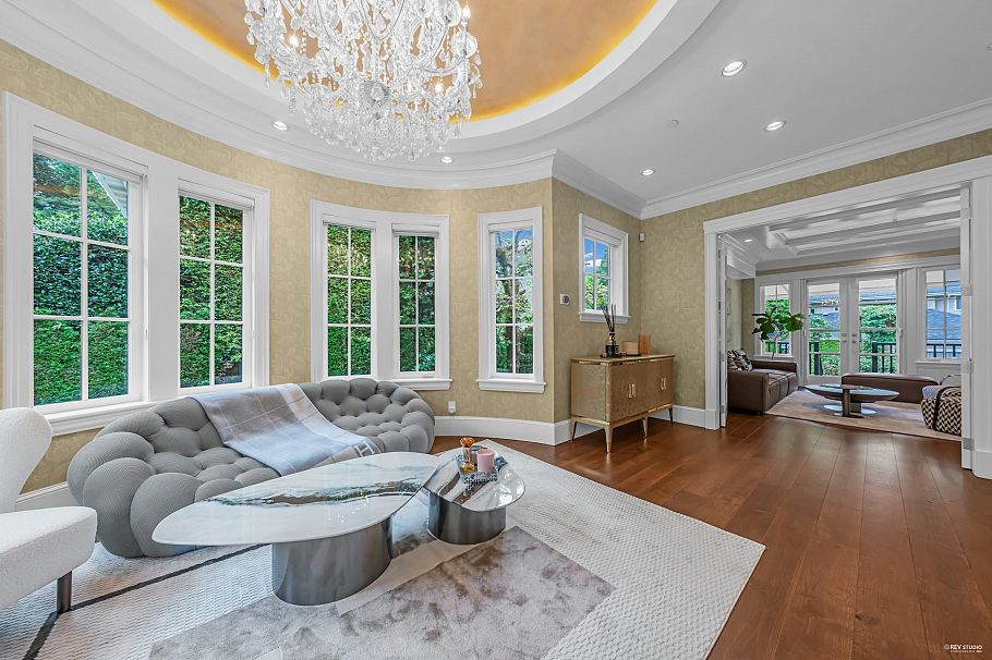 6011 Adera Street Vancouver, BC - 4