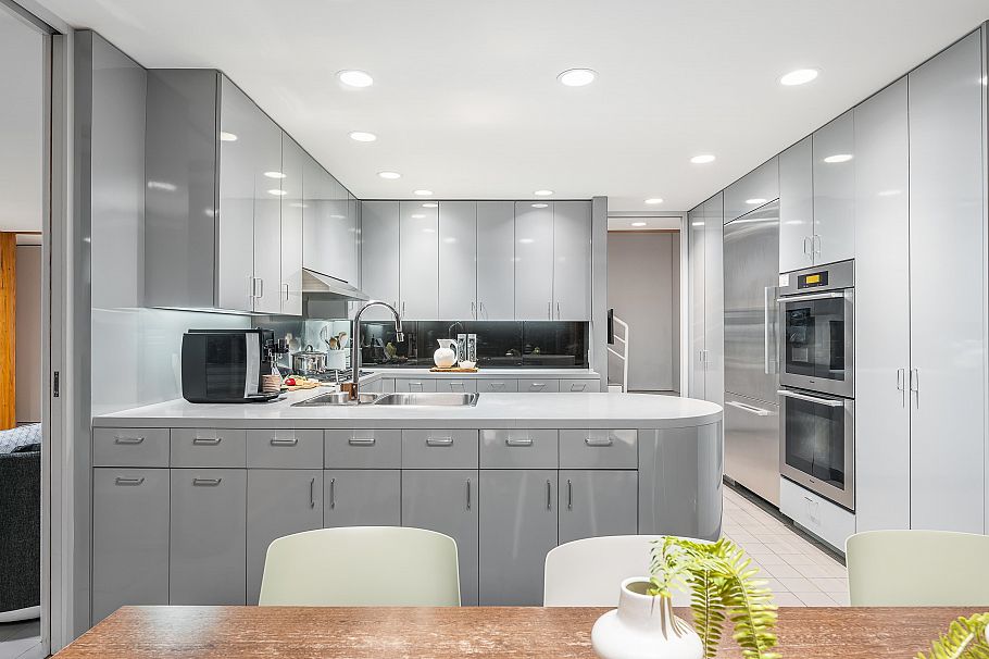 1299 W 57th Avenue Vancouver, BC - 11