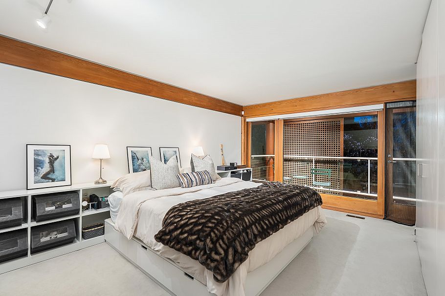 1299 W 57th Avenue Vancouver, BC - 19