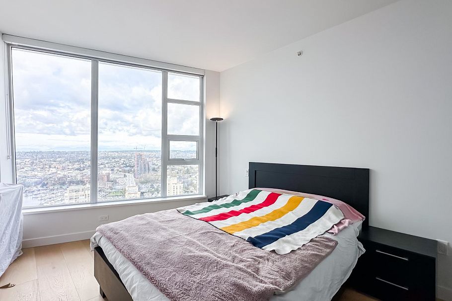 4209 1289 Hornby Street Vancouver, BC - 10