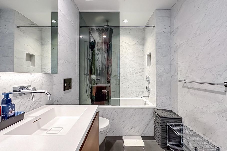 4209 1289 Hornby Street Vancouver, BC - 11