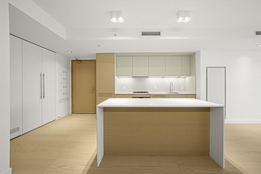 3207 1289 Hornby Street Vancouver, BC - 4