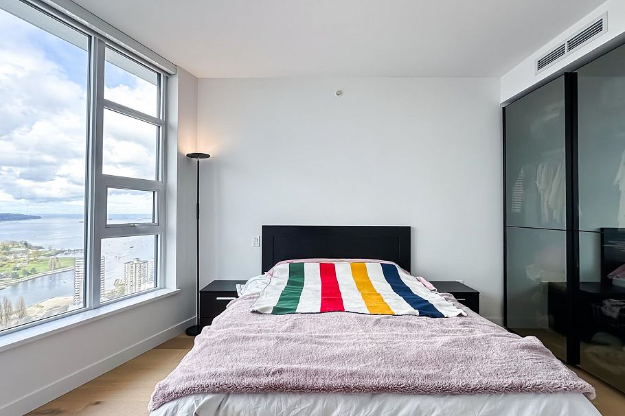 4209 1289 Hornby Street Vancouver, BC - 9