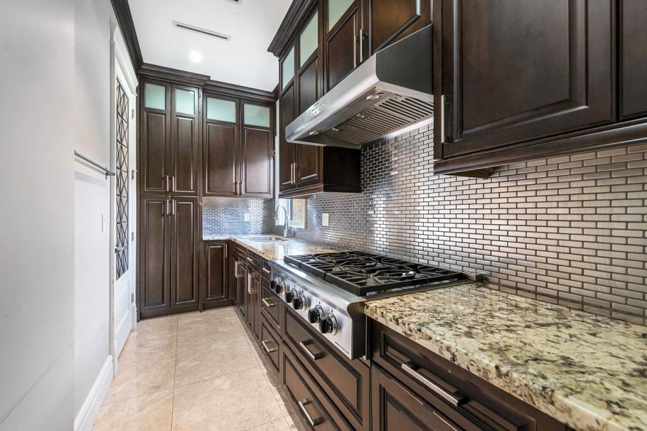 4482 Brakenridge Street Vancouver, BC - 13