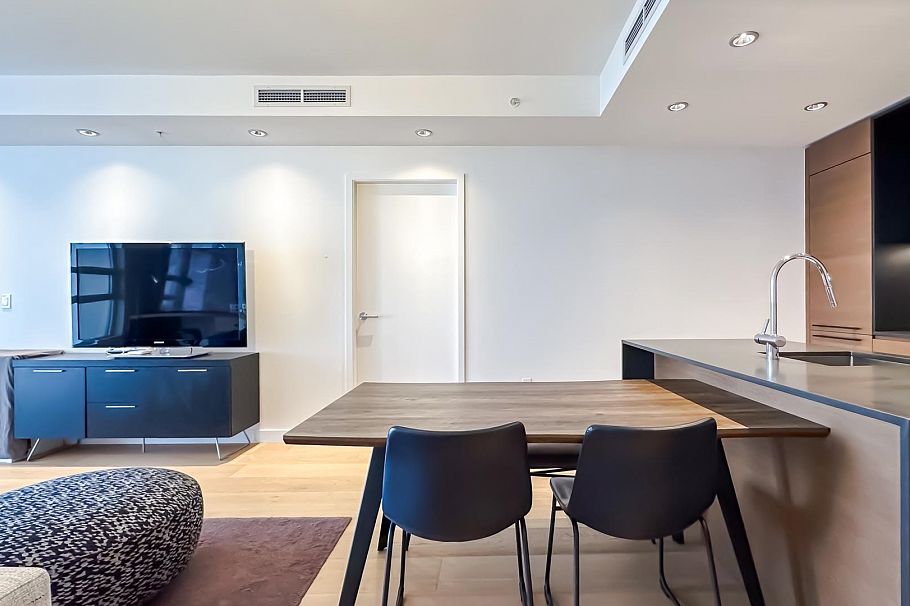 4209 1289 Hornby Street Vancouver, BC - 6