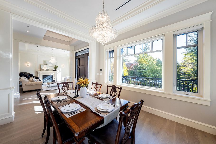 3981 W 35th Avenue Vancouver, BC - 2