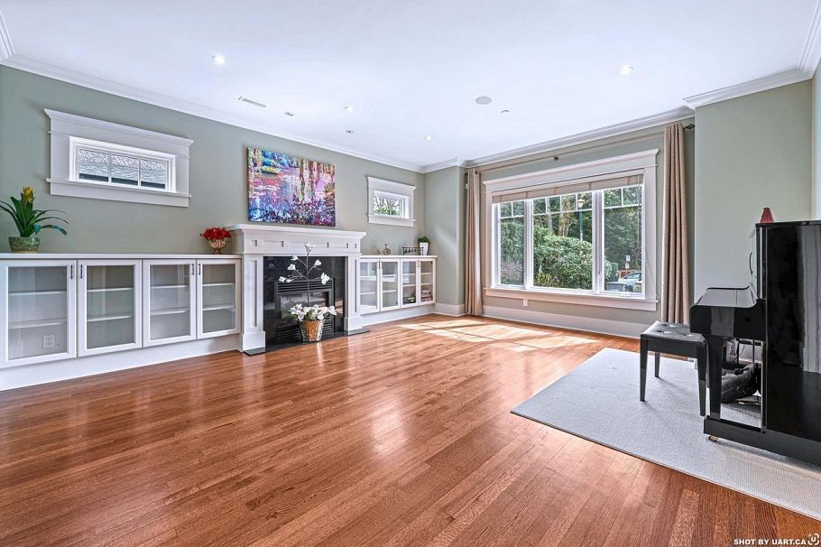 1255 W 26th Avenue Vancouver, BC - 4