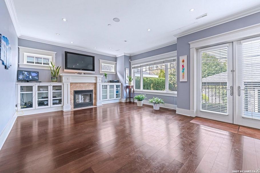 1255 W 26th Avenue Vancouver, BC - 6