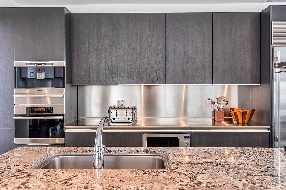 101 1139 W Cordova Street Vancouver, BC - 11