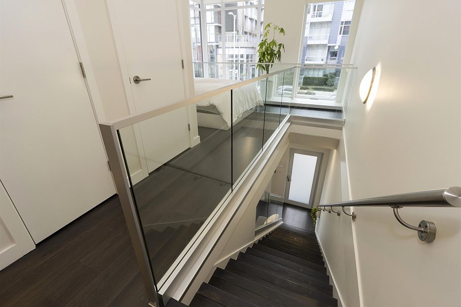 131 E 1st Avenue Vancouver, BC - 15