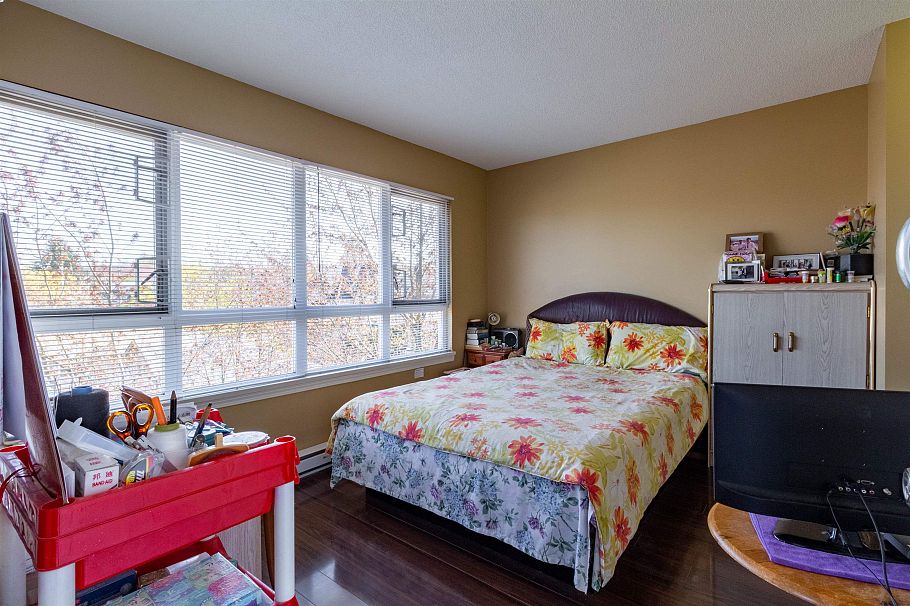 407 3480 Yardley Avenue Vancouver, BC - 9