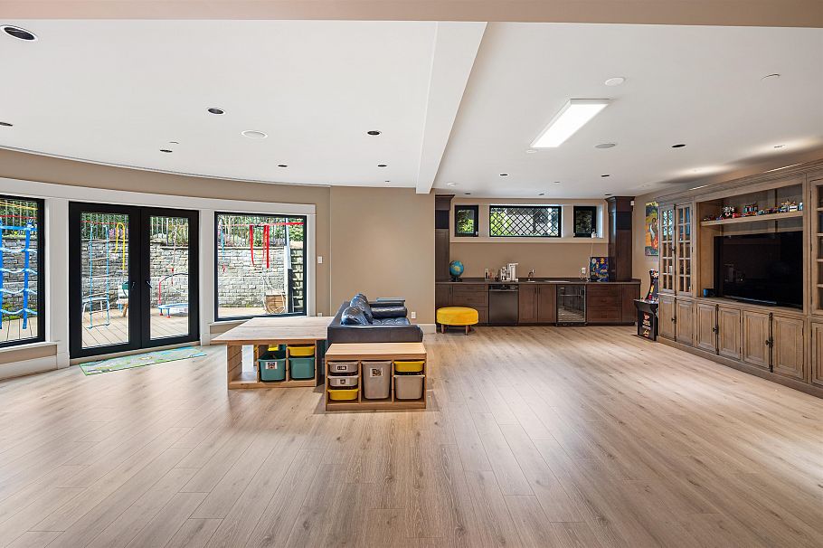 6287 Marguerite Street Vancouver, BC - 10