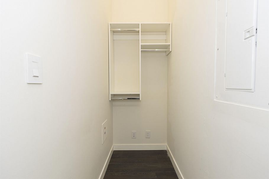 131 E 1st Avenue Vancouver, BC - 16