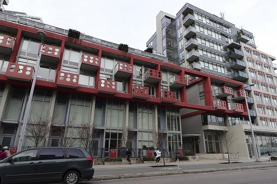 131 E 1st Avenue Vancouver, BC - 1