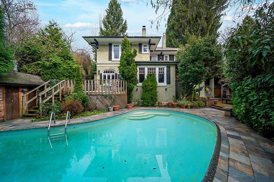 1564 W 26th Avenue Vancouver, BC - 30