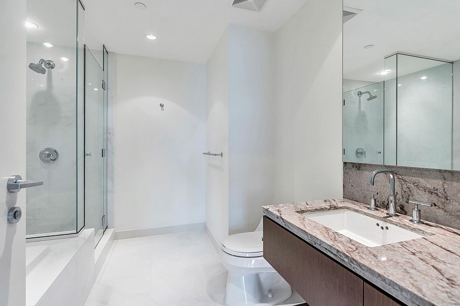 101 1139 W Cordova Street Vancouver, BC - 32