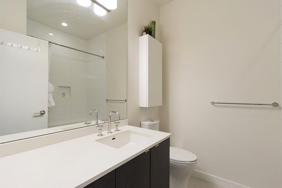 131 E 1st Avenue Vancouver, BC - 13