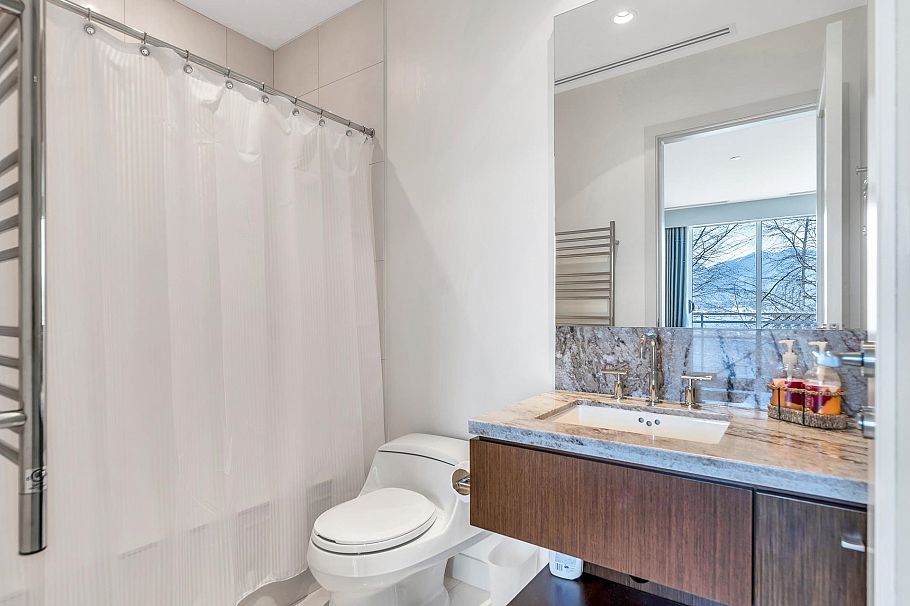 101 1139 W Cordova Street Vancouver, BC - 26