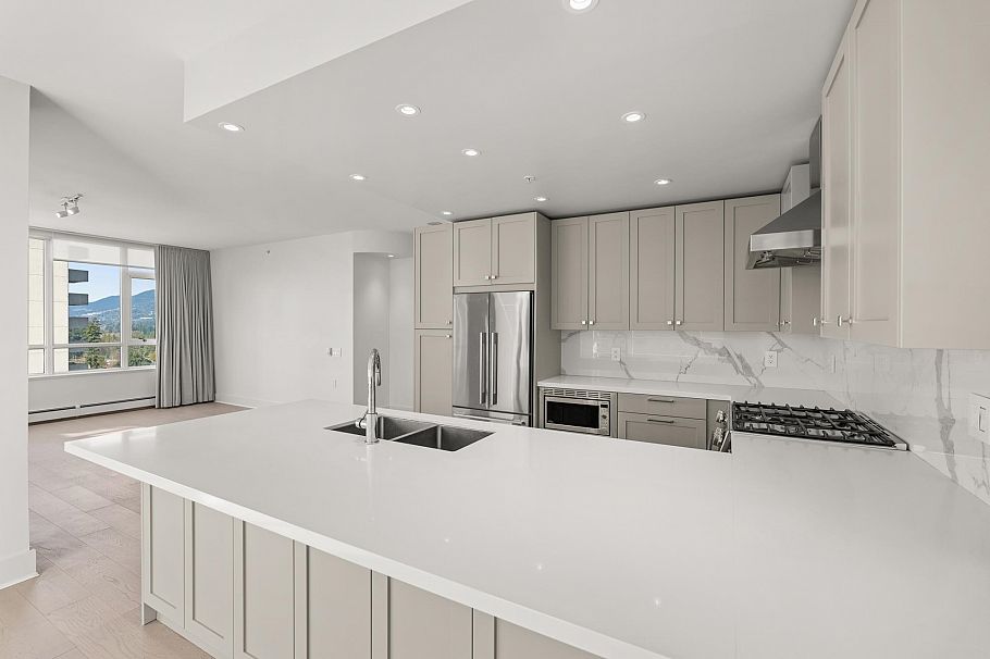 701 120 W 16th Street North Vancouver, BC - 14